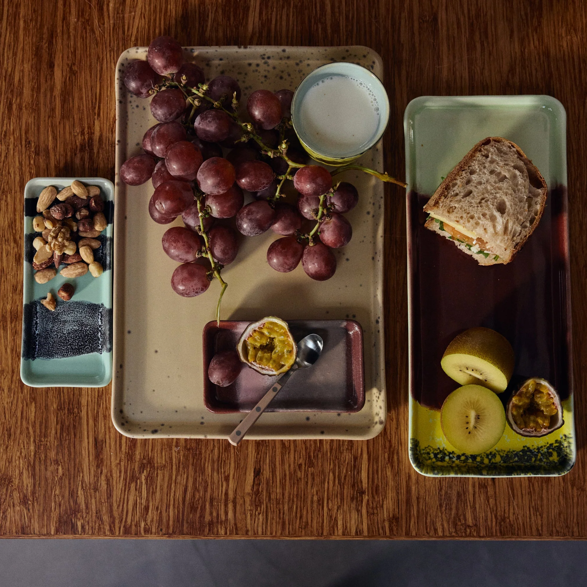 70s Ceramics: Cake Tray Cherry - Image 2