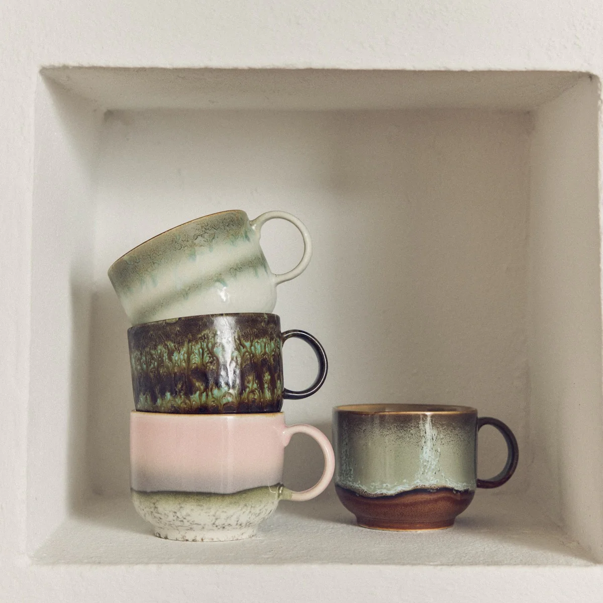 70s Ceramics: Tea Cup Quest - Image 2