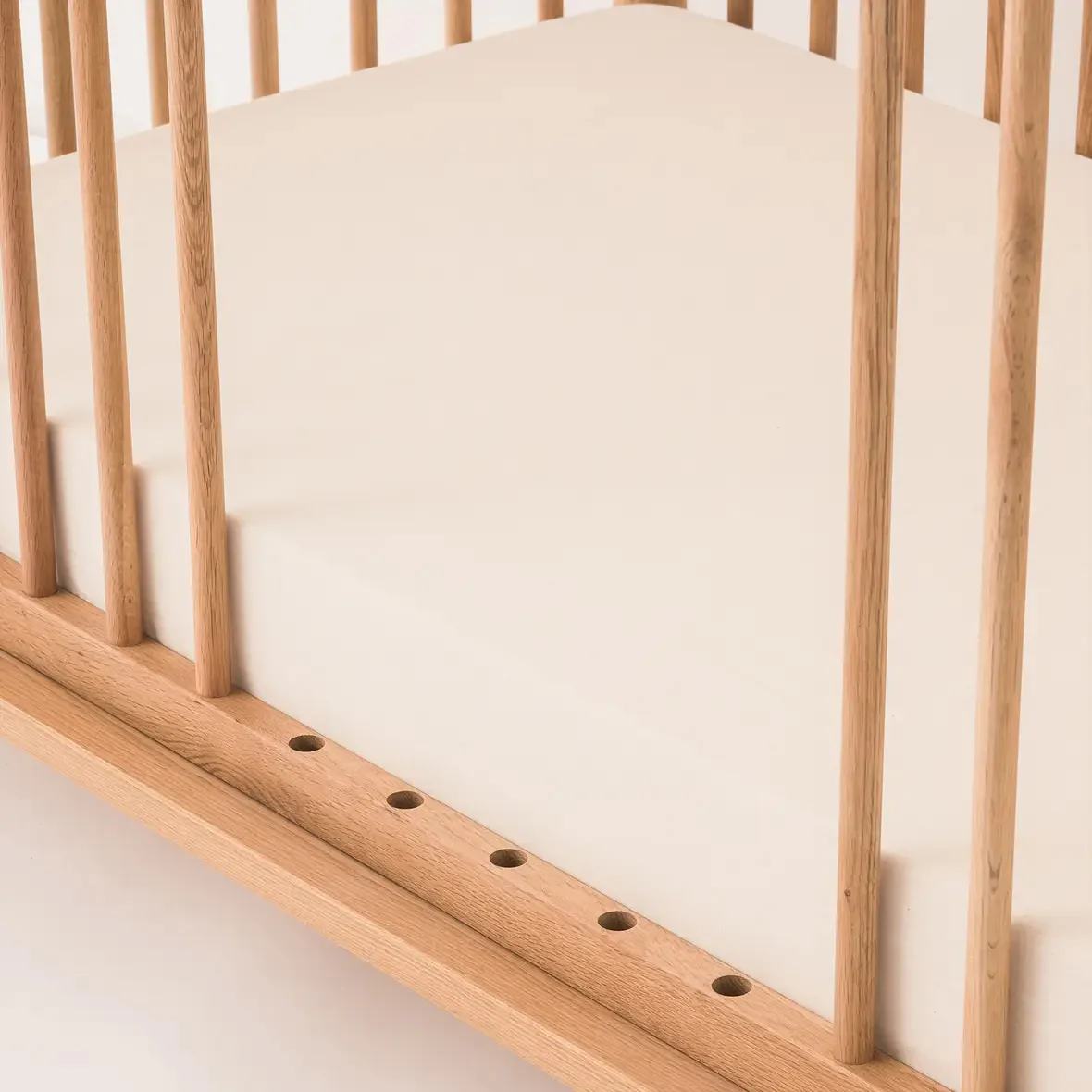 Latitude Evolving Crib and Junior Bed Extension Kit - Image 10