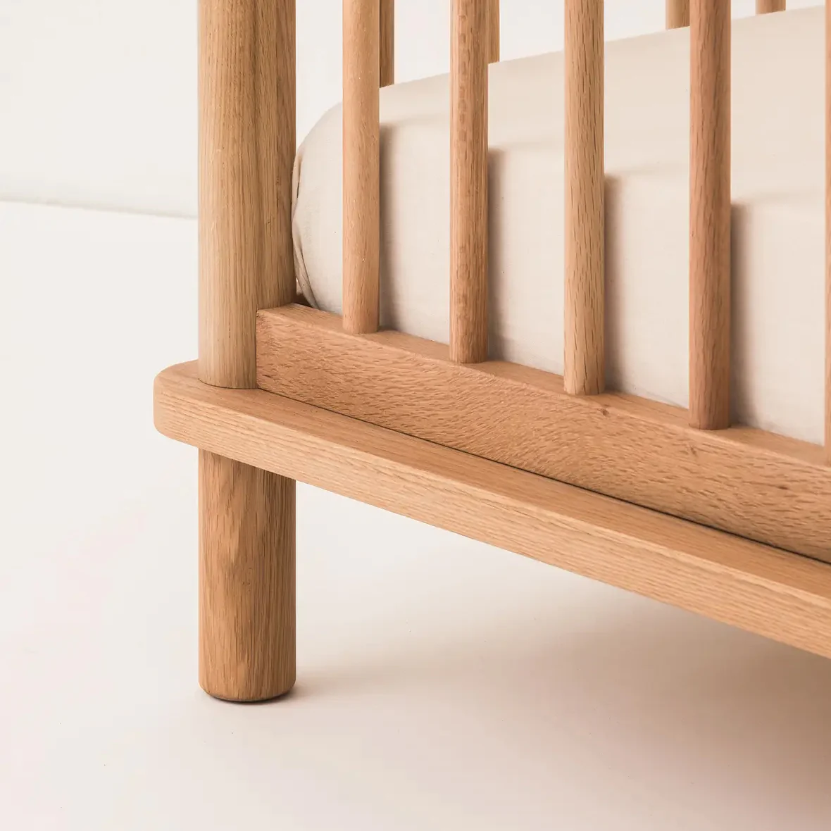 Latitude Evolving Crib and Junior Bed Extension Kit - Image 8