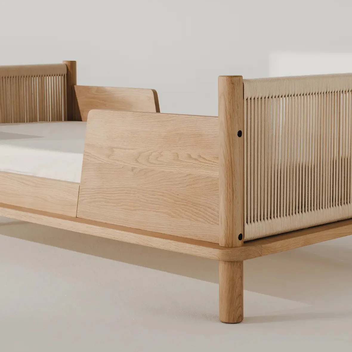 Latitude Junior Bed Set in Solid Oak Wood (two bed rails) - Image 8