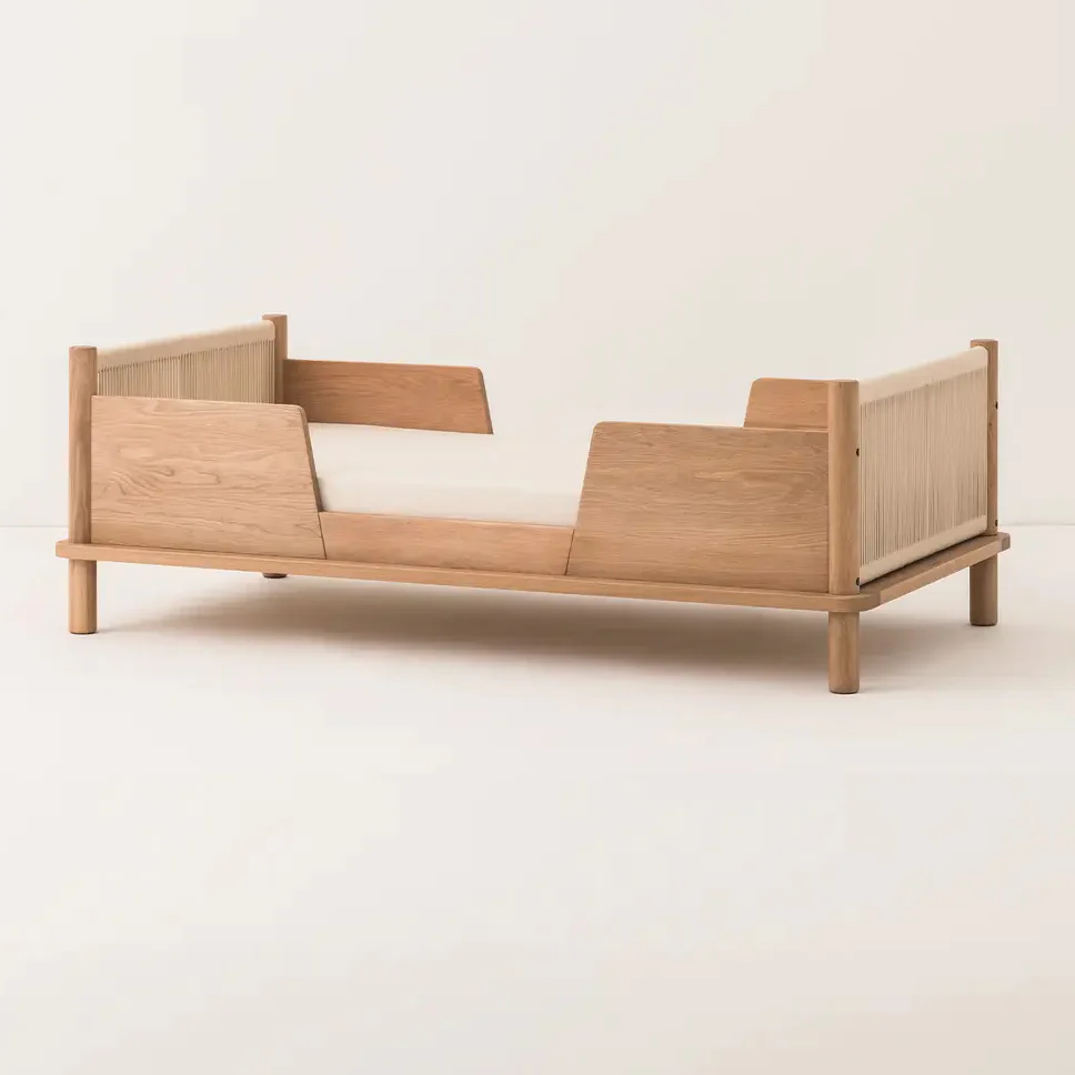 Latitude Safety Bed Barrier in Solid Oak - Image 3
