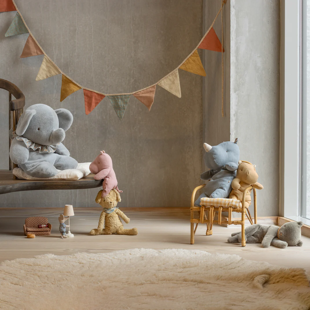 Maileg Dog, Vintage Plush - Soft Sand - Image 3
