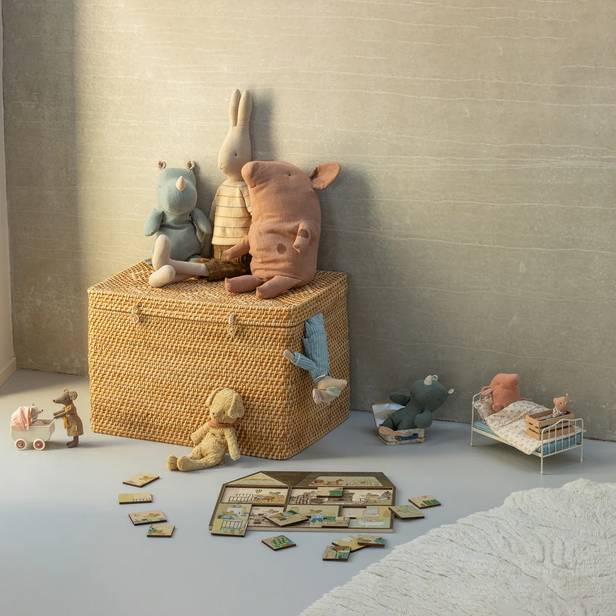 Maileg Mouse Hole Farmhouse Puzzle - Image 2