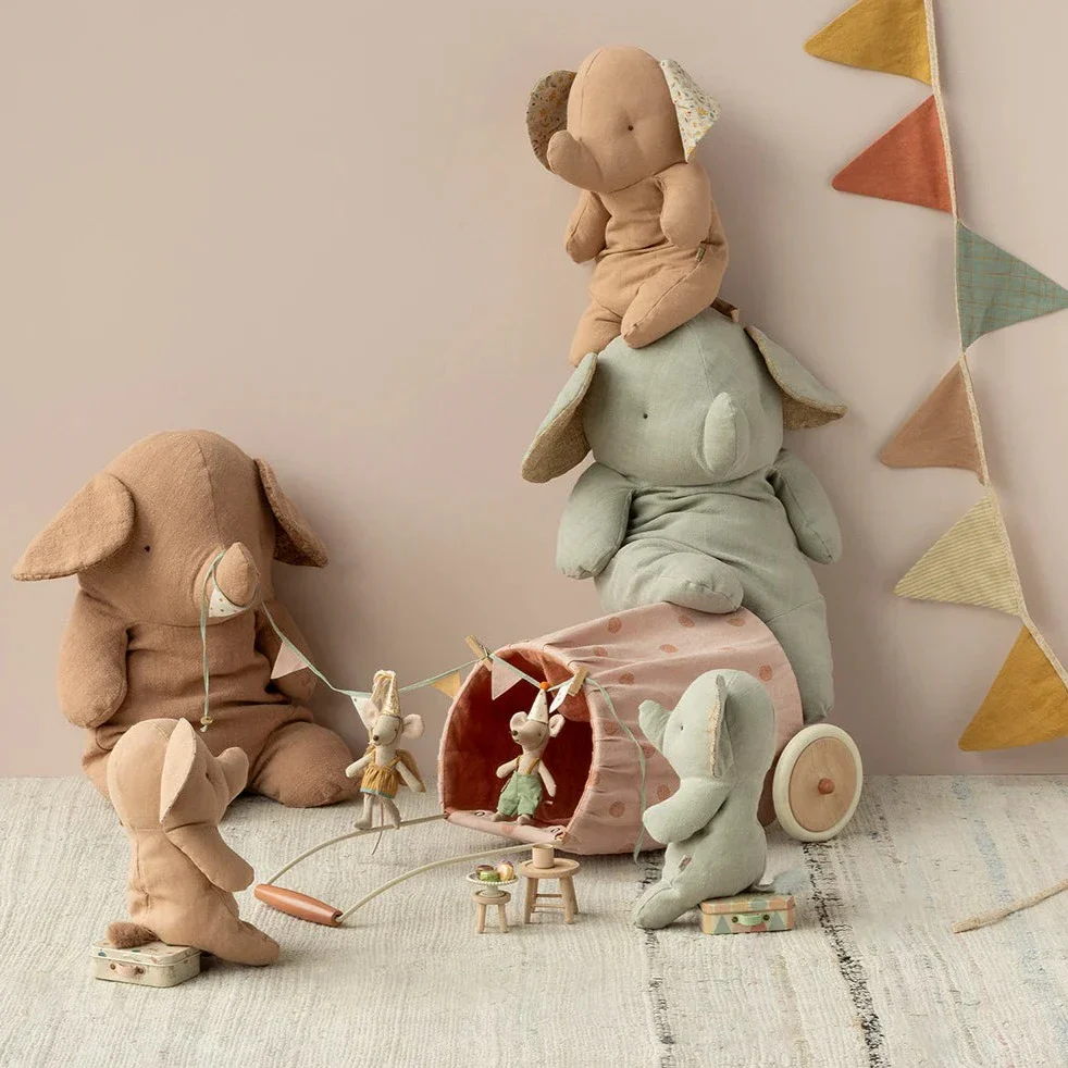 Maileg, Clown Clothes in Suitcase, Little Brother Mouse - Image 2