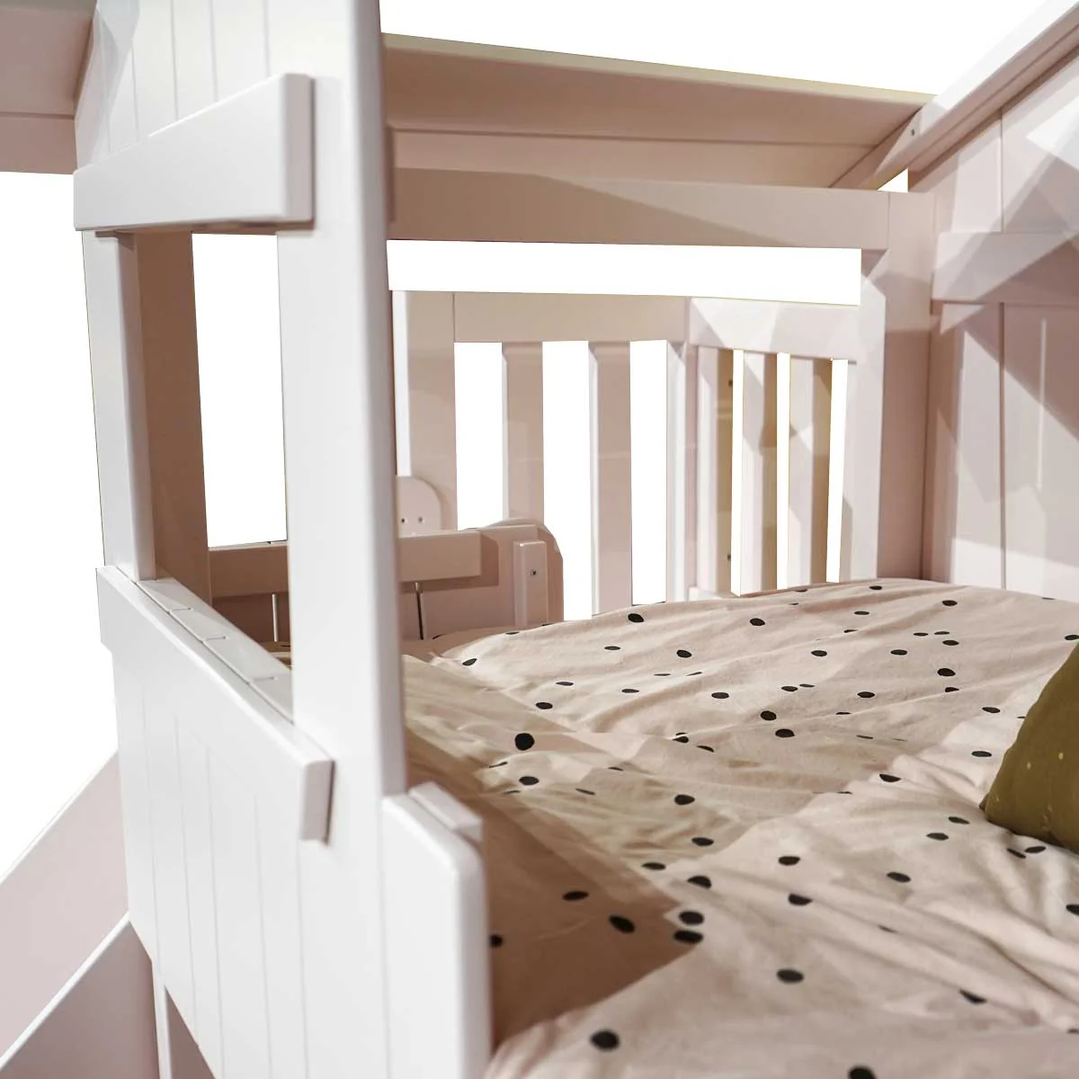 Tree house One Bed with Slide and Side Platform - Image 5