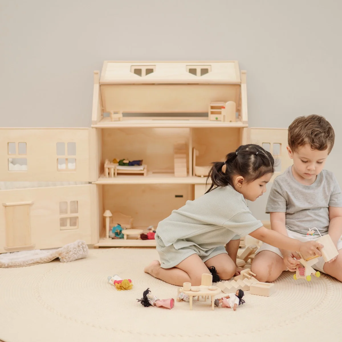 Bundle Victorian Dollshouse With Basement - Image 5